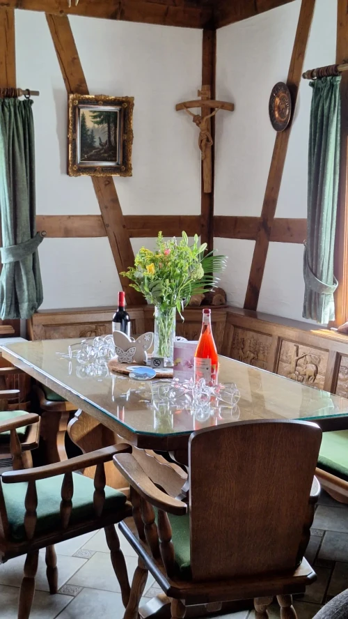 Weintasting-Abend im gemütlichen Landhausambiente 1